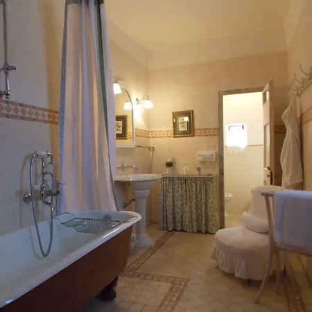 Salaiole Villa *