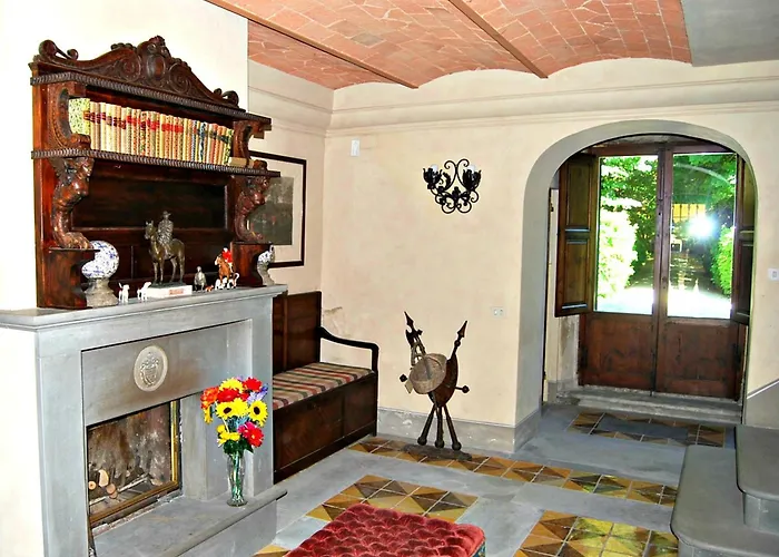Salaiole Villa *